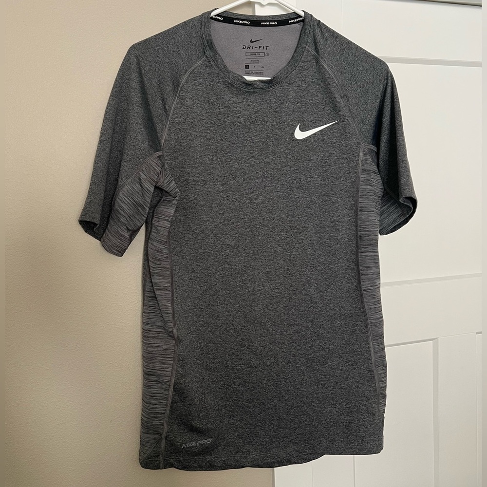 Nike Dark Gray Slim Fit Dri-Fit Short Sleeve Shirt
